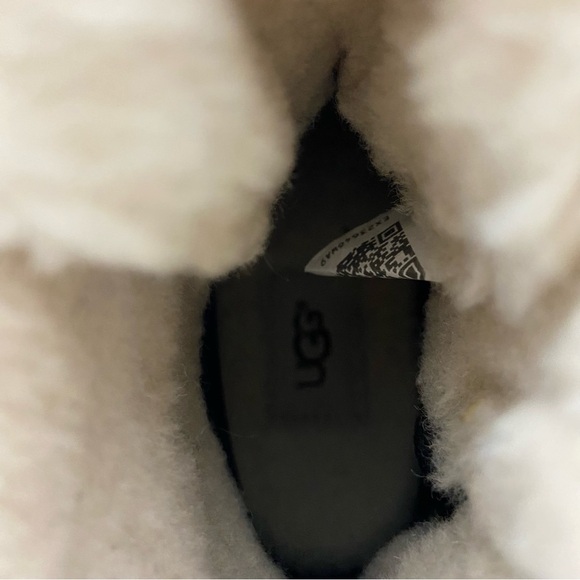 UGG Big Kids Leggero Boots Chestnut  Snow Boots Duck Boots Size 4 1012384K - Picture 11 of 11